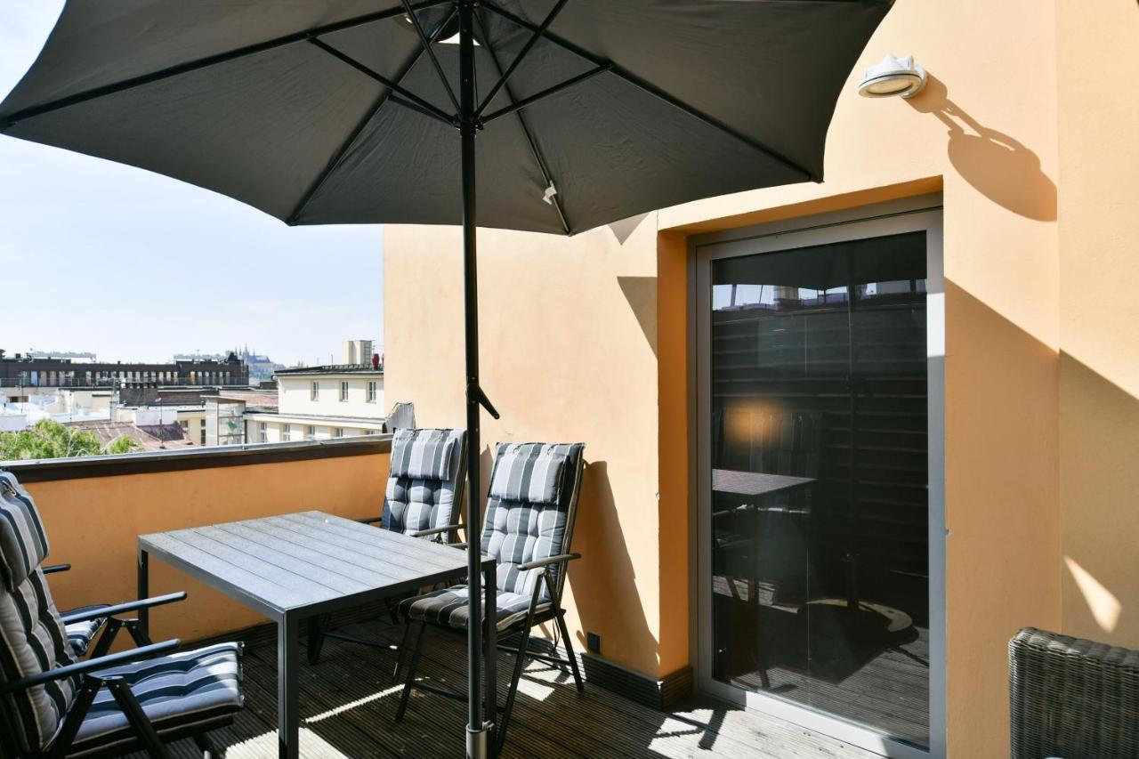 Luxury Central Penthouse With Sauna, Terrace, 250M2, 5Bdrm, 3Bthrm Praag Buitenkant foto