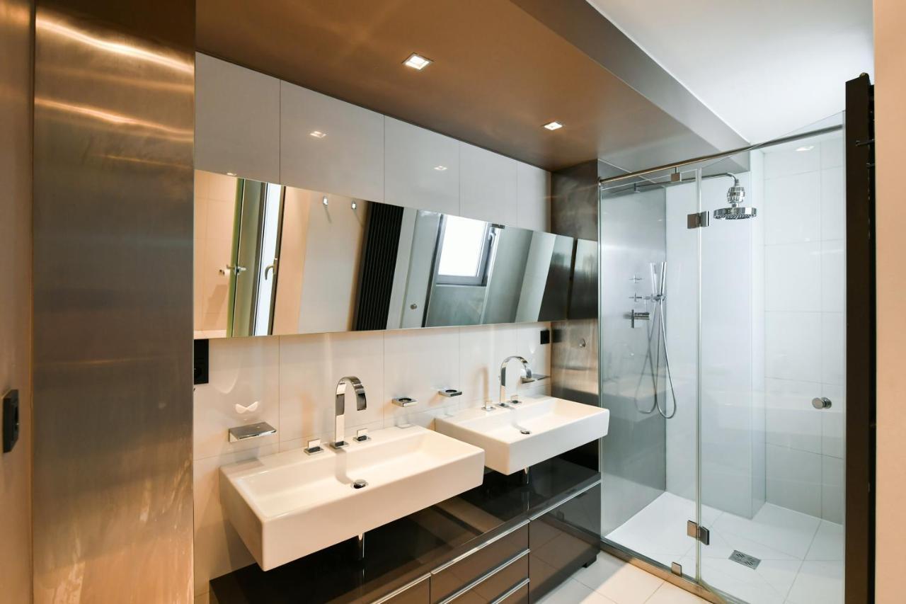 Luxury Central Penthouse With Sauna, Terrace, 250M2, 5Bdrm, 3Bthrm Praag Buitenkant foto