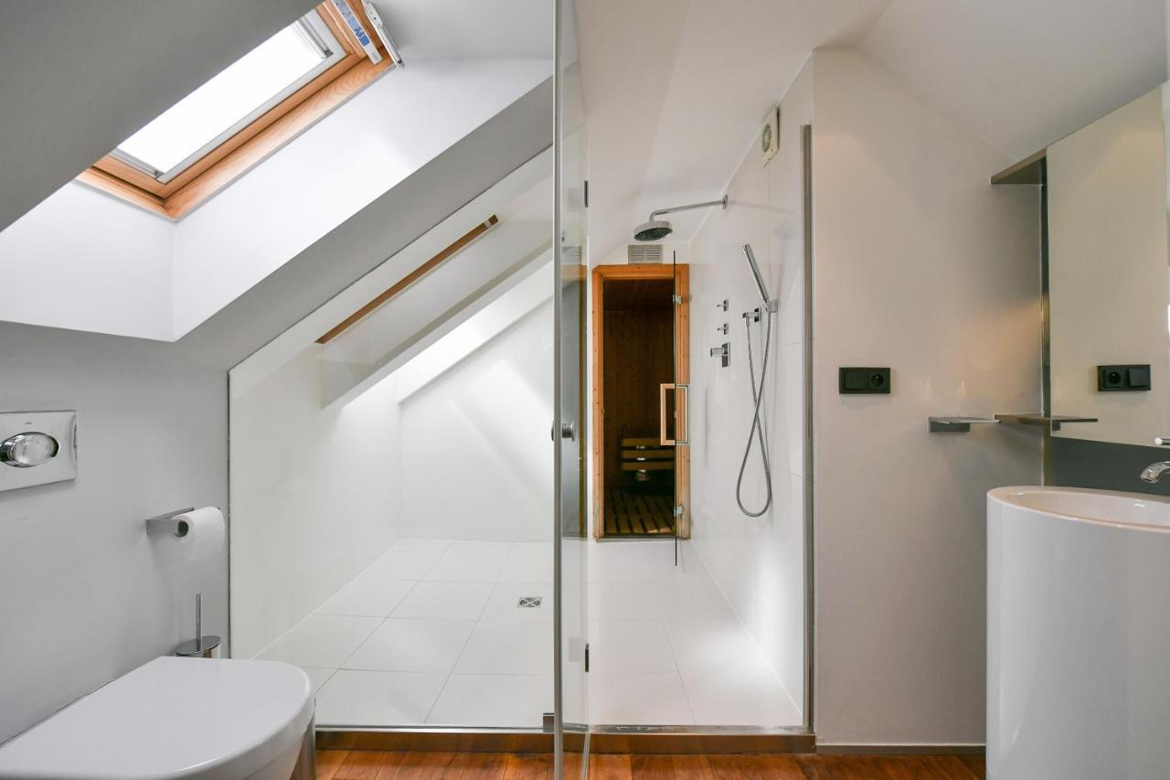Luxury Central Penthouse With Sauna, Terrace, 250M2, 5Bdrm, 3Bthrm Praag Buitenkant foto